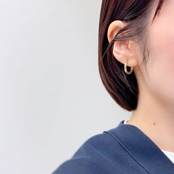 柔らかピンクの淡水パールピアス
